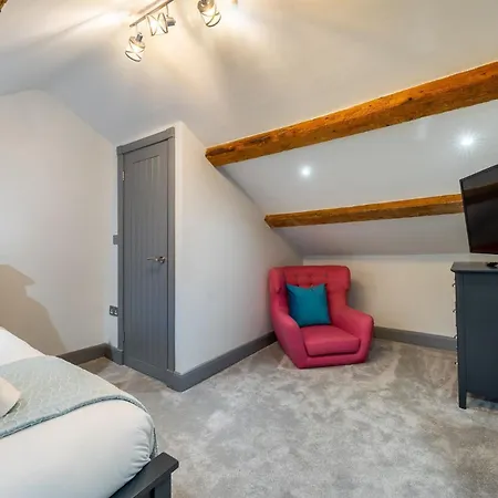 בית נופש 8 Bed In Windermere Oc-Lr103 *