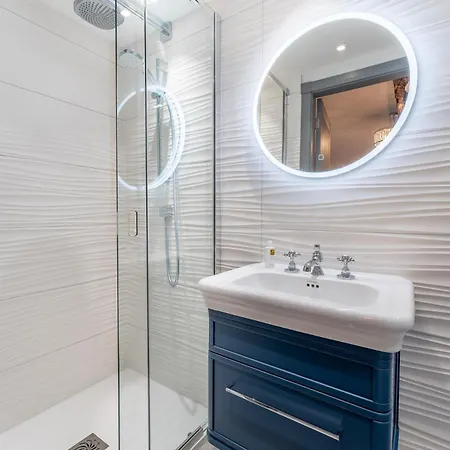 8 Bed In Windermere Oc-Lr103 ווינדרמר