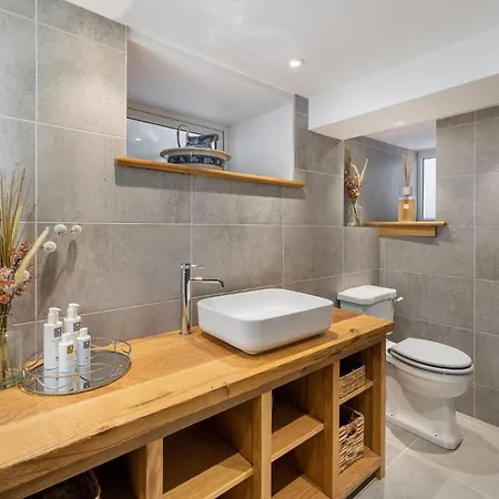 בית נופש 8 Bed In Windermere Oc-Lr103 *