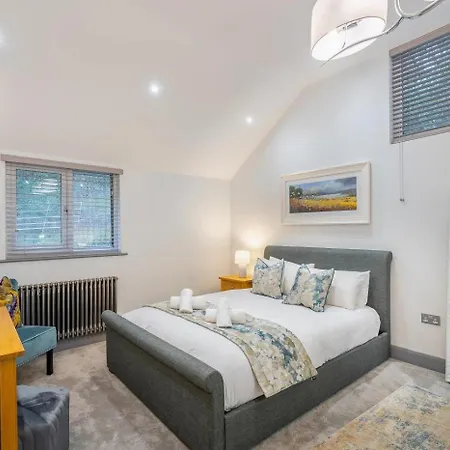 8 Bed In Oc-lr103