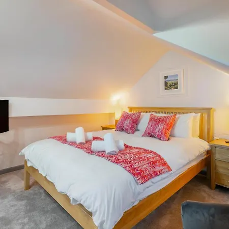 8 Bed In Oc-lr103