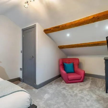 8 Bed In Oc-lr103 *